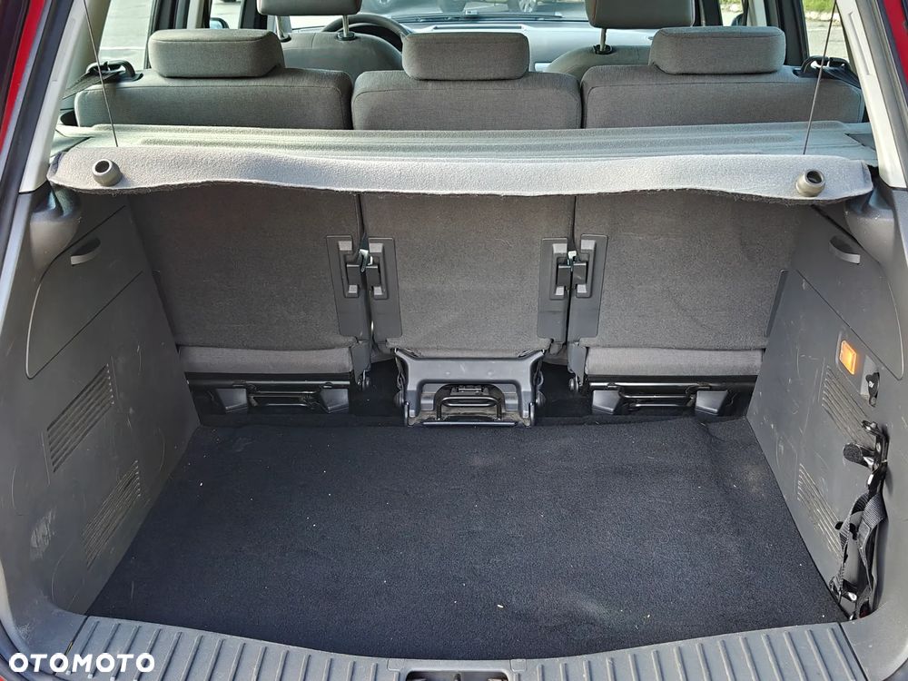 Ford Focus C-Max 1.8 Ghia - 17