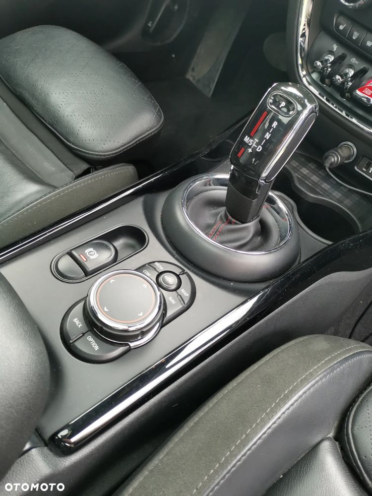 MINI Clubman - 16