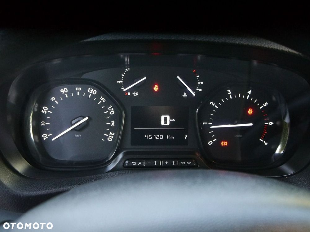 Opel Zafira 2.0 D L Elegance - 24