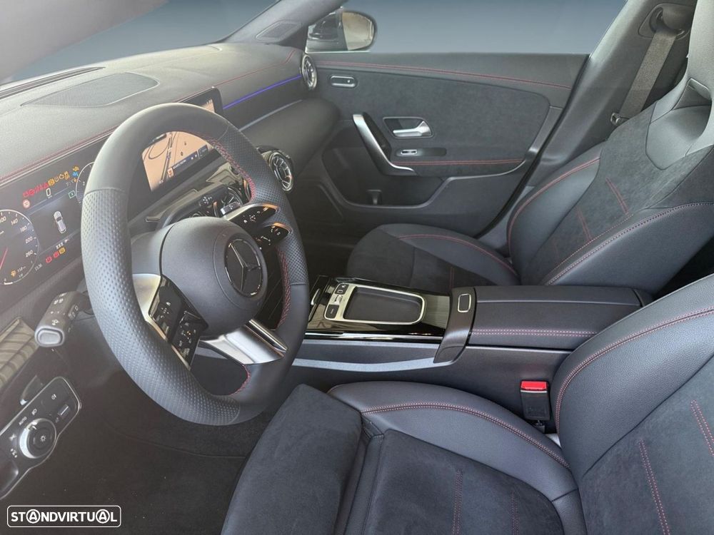 Mercedes-Benz CLA 200 - 11