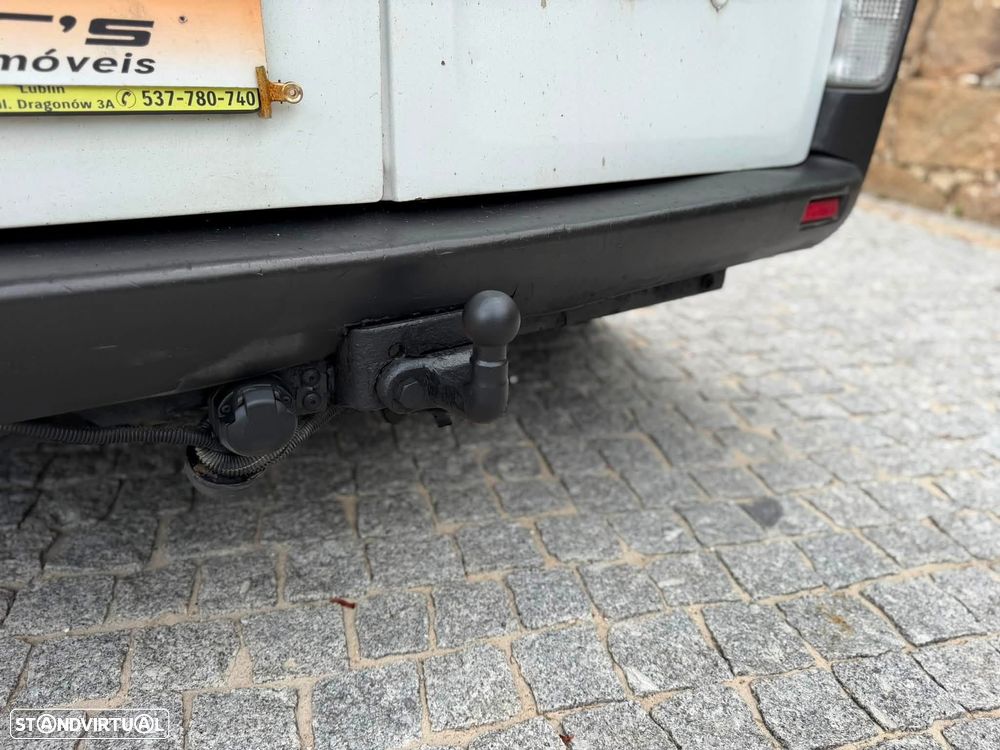 Opel Vivaro - 21