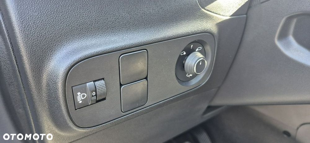 Citroën C3 Pure Tech 110 S&S EAT6 MAX - 13
