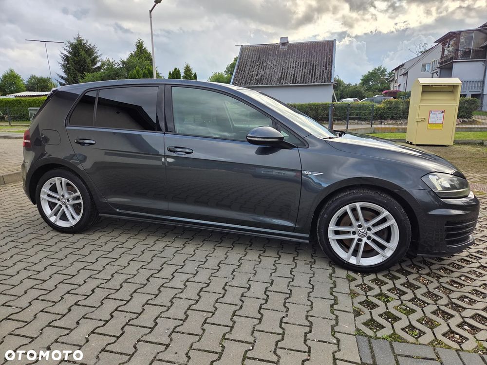 Volkswagen Golf - 4