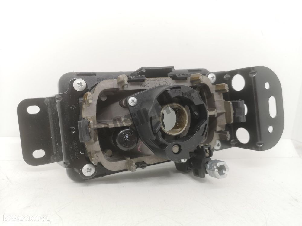 Ótica / Farol Nevoeiro Frente Direito 108.905_303 Toyota Coroll - 3