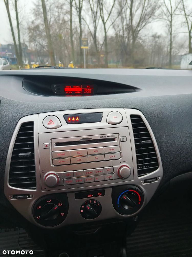 Hyundai i20 1.2 Classic - 11