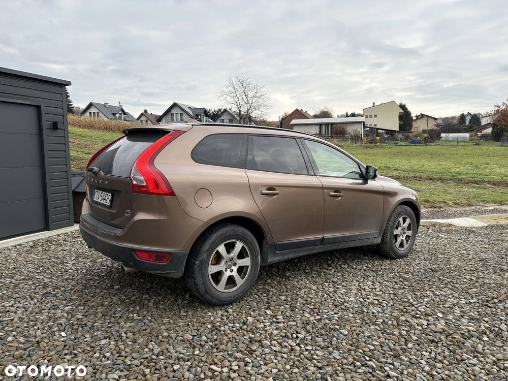 Volvo XC 60 D5 AWD - 6