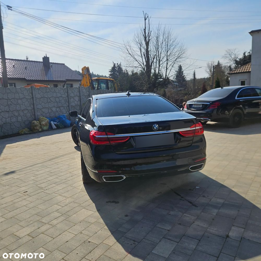 BMW Seria 7 730d - 17