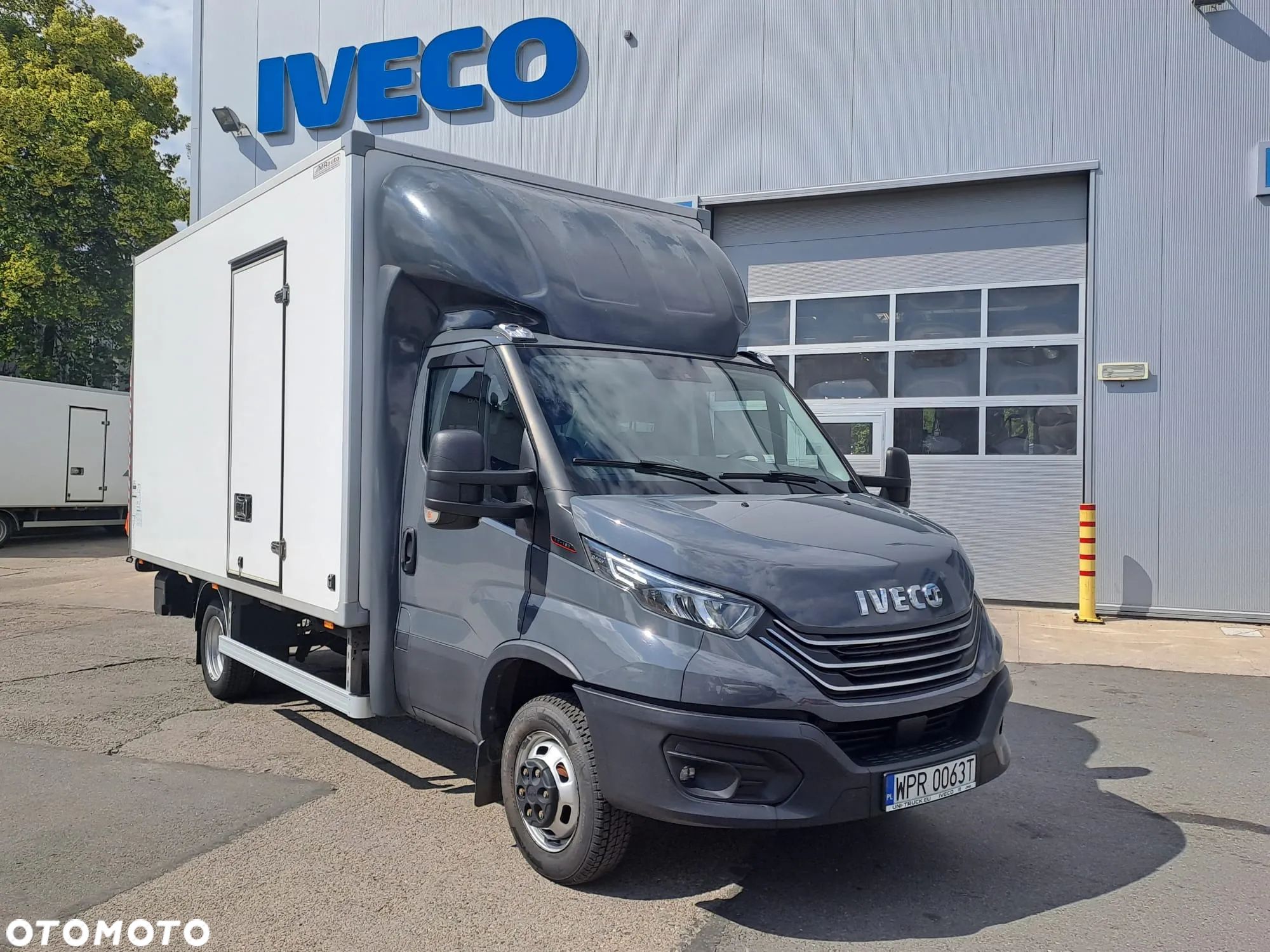Iveco 50C18 BLIŹNIAK KONTENER Z WINDĄ 1000 kg SILNIK 3 LITRY LEDY !!! - 1