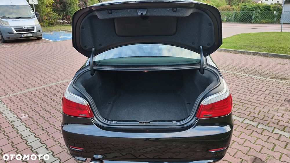 BMW Seria 5 520d - 19