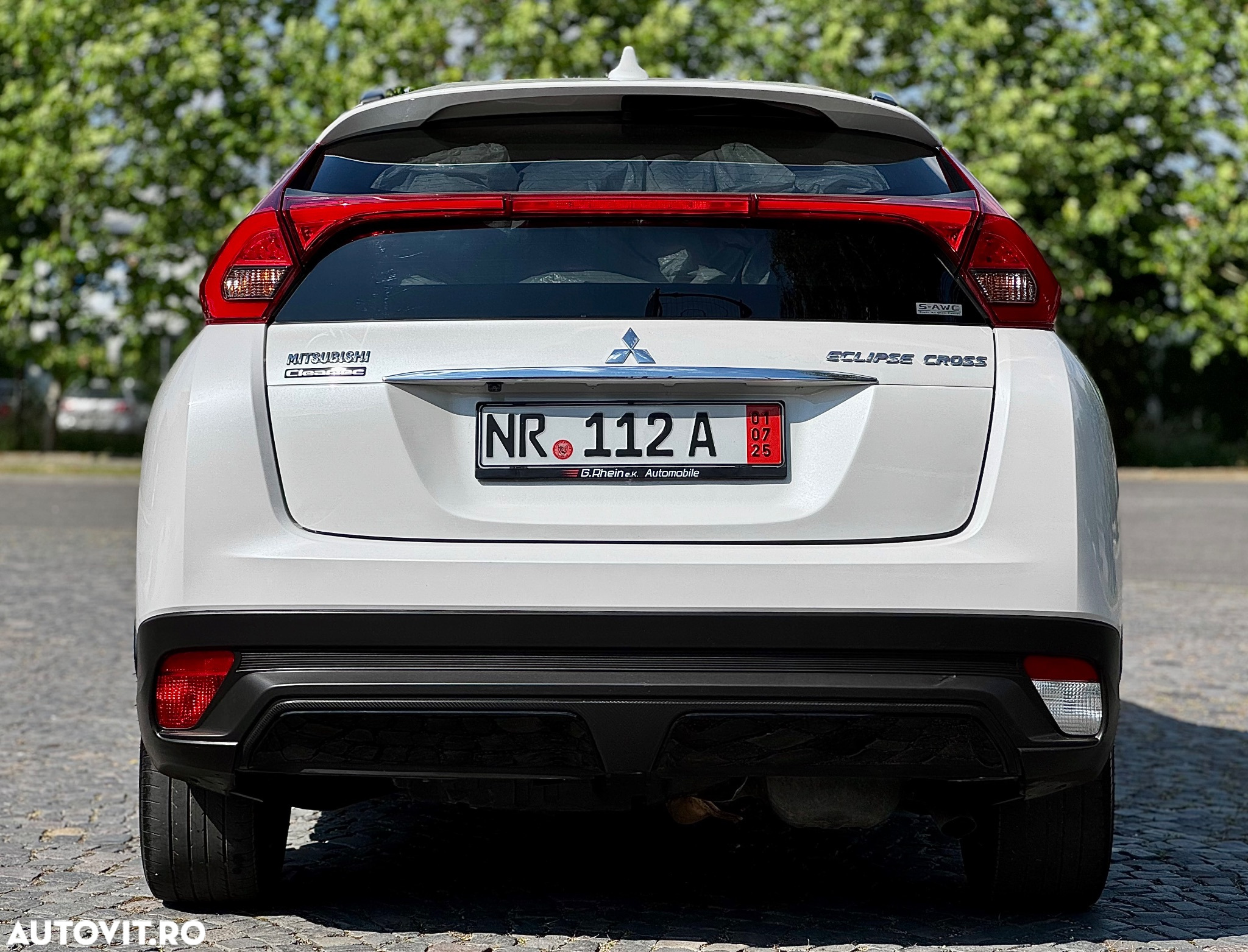 Mitsubishi Eclipse-Cross - 24