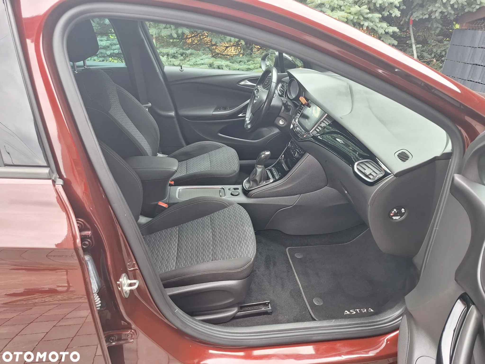Opel Astra V 1.0 T Essentia S&S - 29