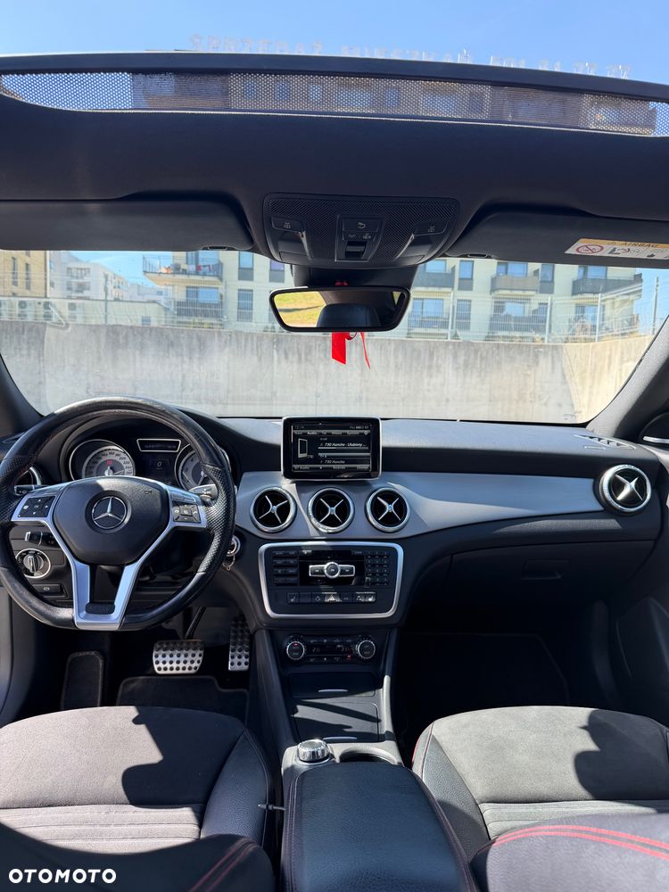 Mercedes-Benz CLA 250 4Matic 7G-DCT Sport - 9