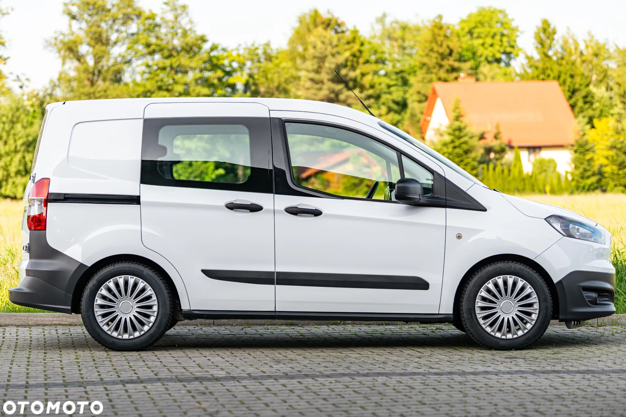 Ford Tourneo Courier 1.0 EcoBoost Trend - 19