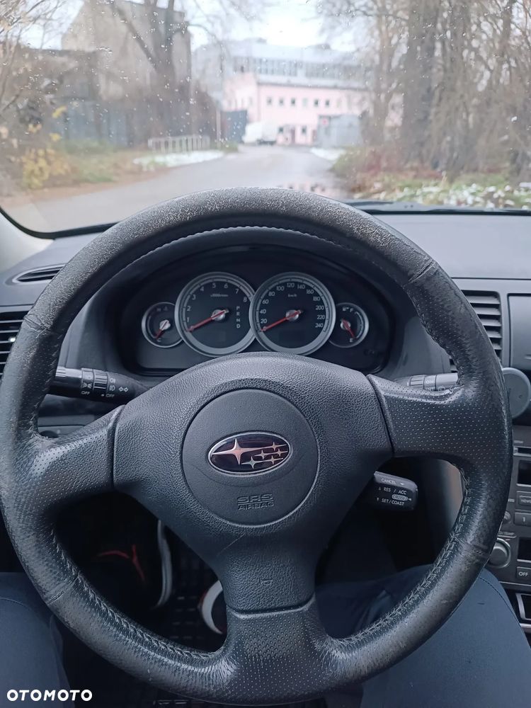 Subaru Legacy - 19