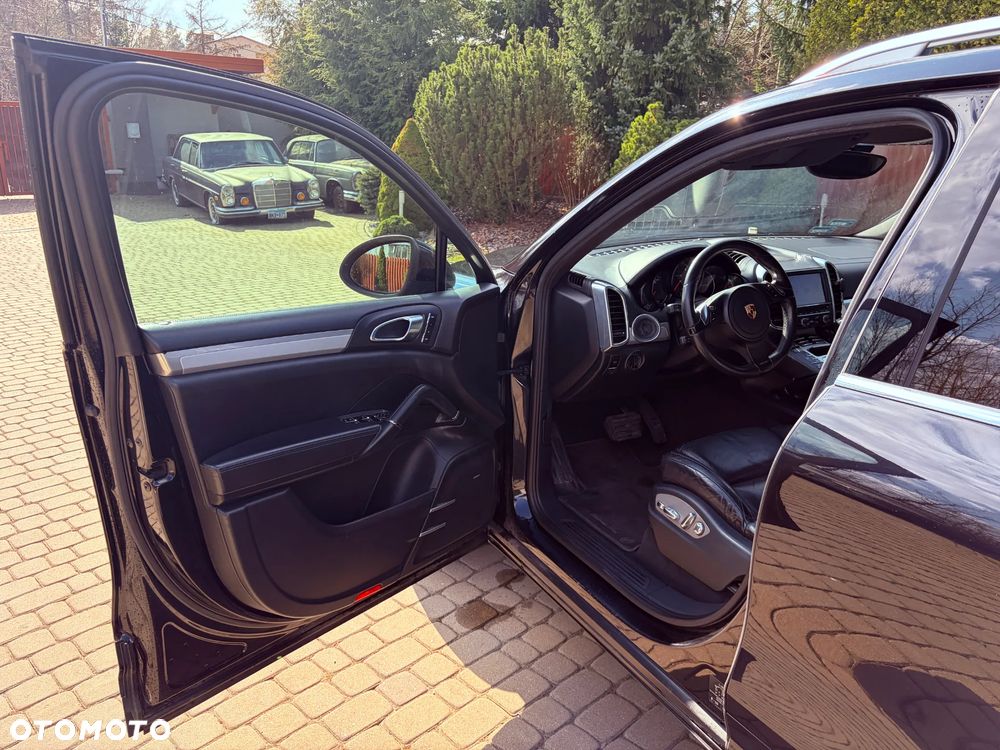 Porsche Cayenne - 8