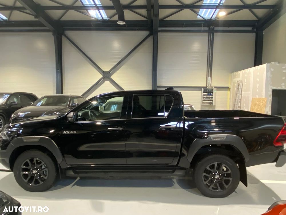 Toyota Hilux 2.8D 204CP 4x4 Double Cab AT MHEV Invincible - 7