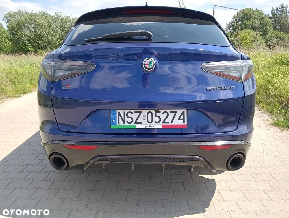 Alfa Romeo Stelvio 2.0 Turbo TI Q4 - 4