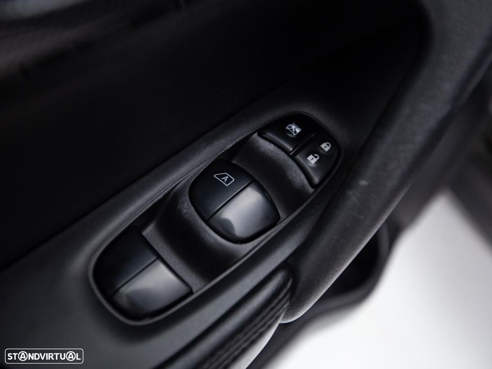 Nissan X-Trail - 16