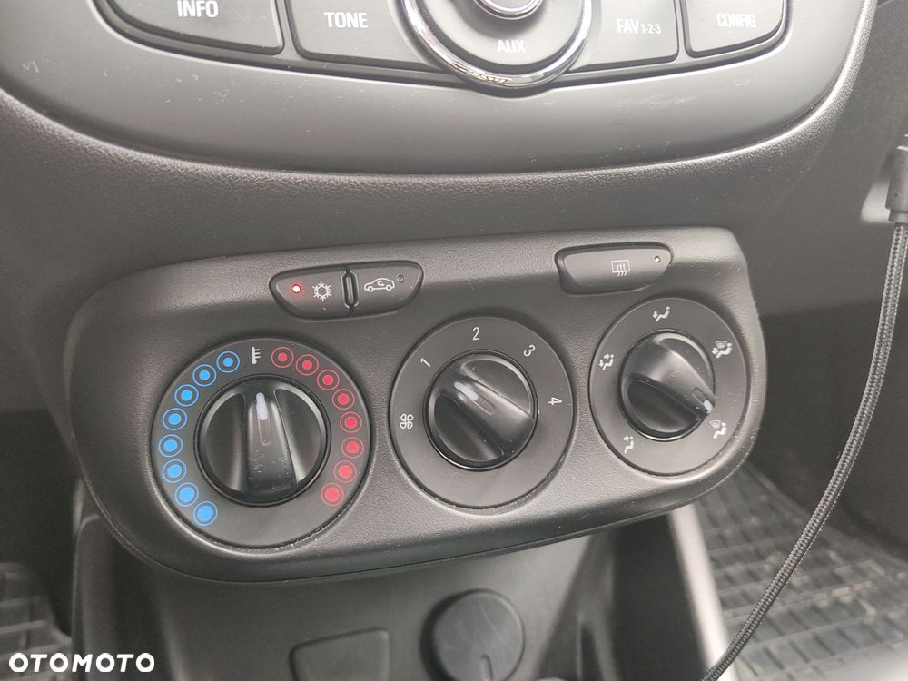 Opel Corsa 1.2 16V Edition / Active - 13