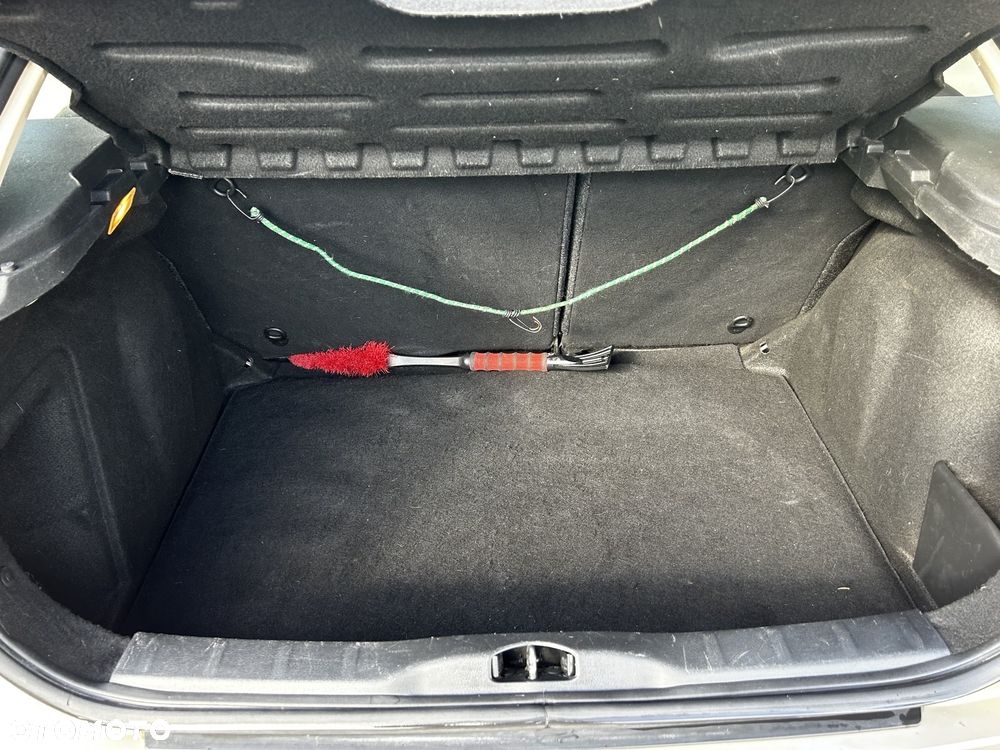 Citroën C4 1.6 HDi Impress - 10