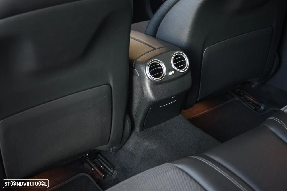 Mercedes-Benz E 300 de Avantgarde - 37