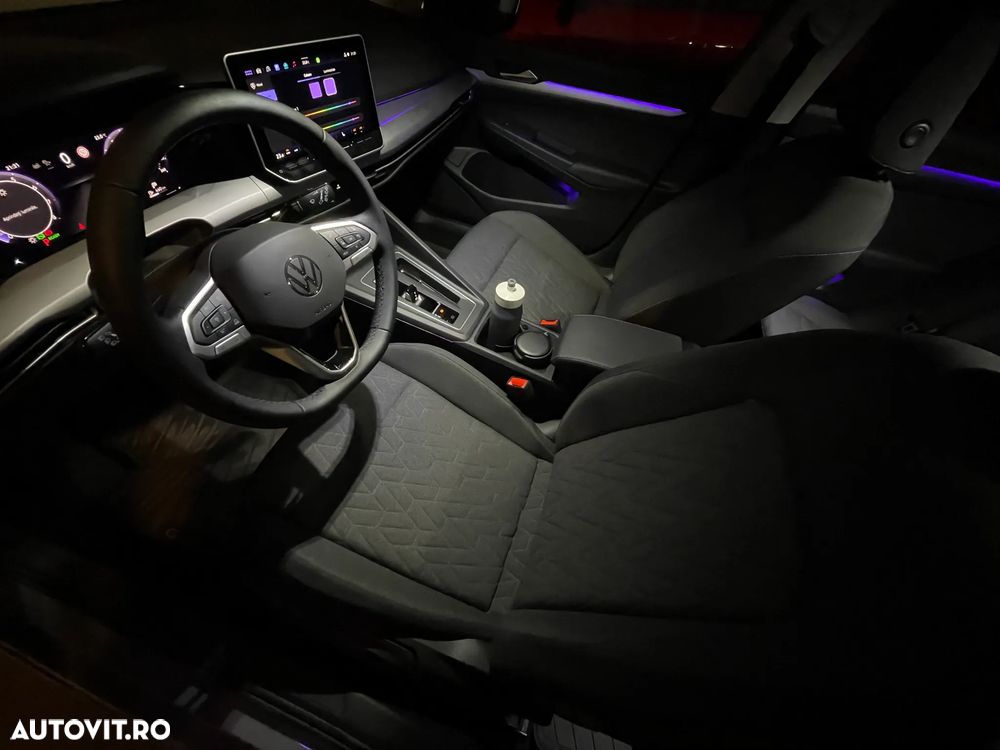 Volkswagen Golf 1.5 eTSI DSG MHEV Advanced - 3