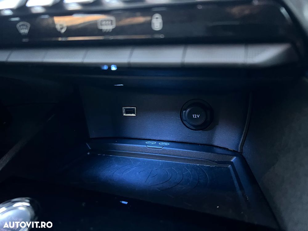 Peugeot 3008 1.2 PureTech 130 EAT8 GT - 20