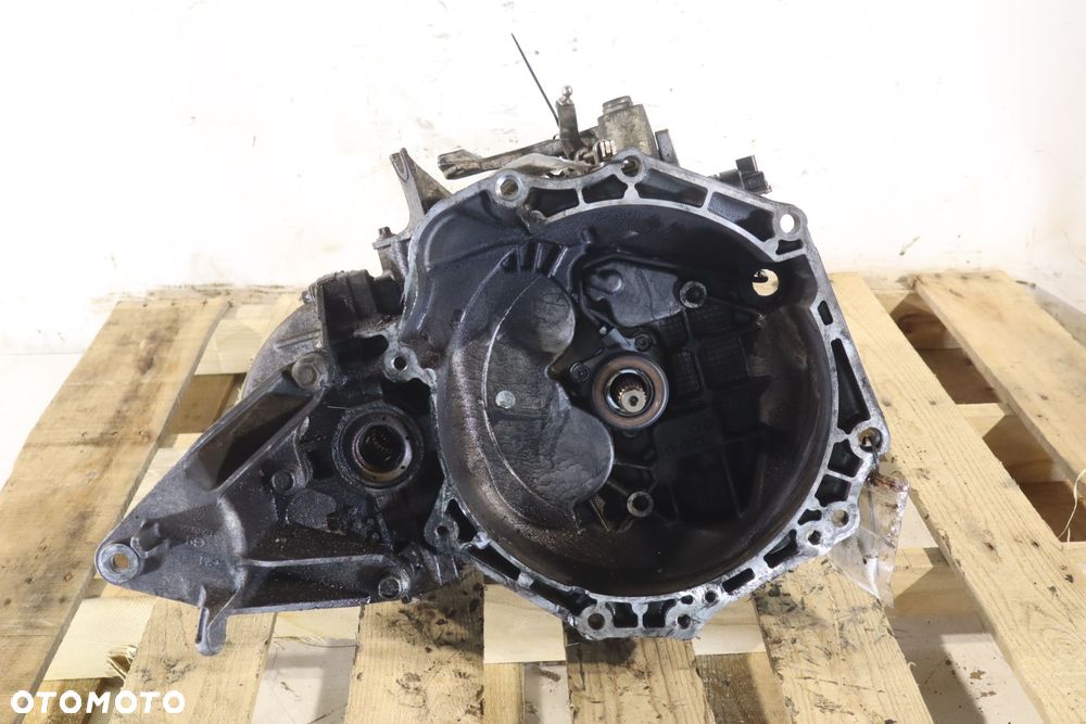 SKRZYNIA BIEGÓW 6 BIEGOWA OPEL ASTRA J 1.7CDTI 55194293 - 1