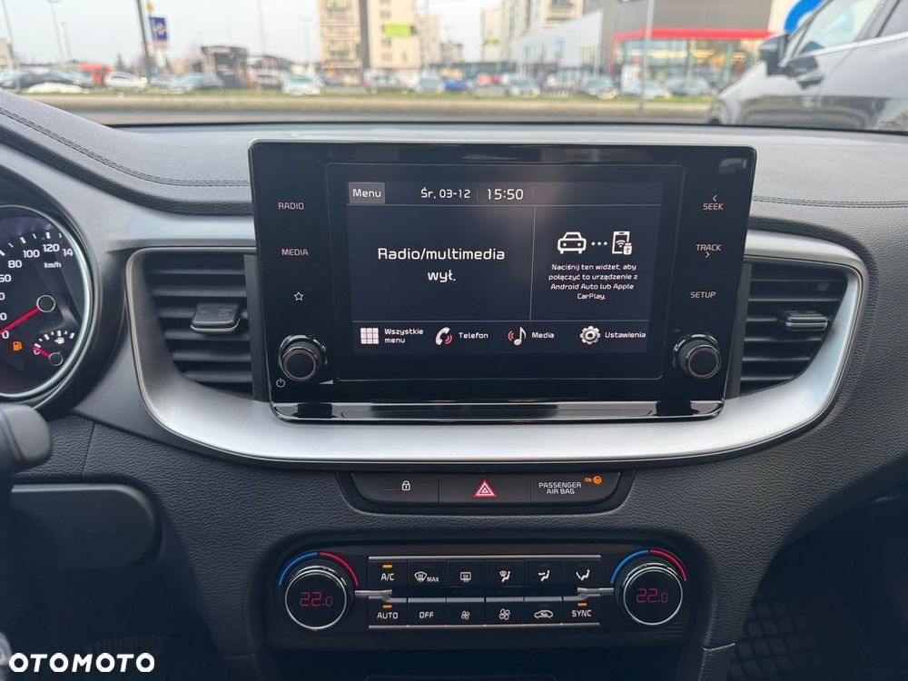 Kia Ceed 1.5 T-GDI M DCT - 11