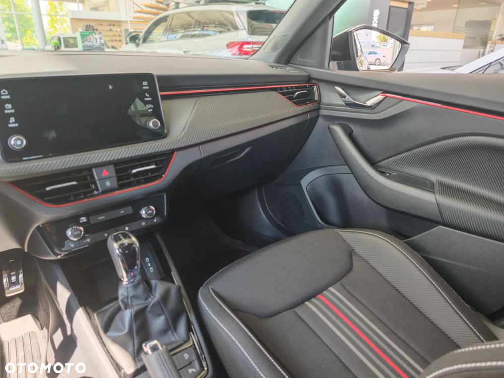 Skoda Kamiq 1.0 TSI Monte Carlo DSG - 13