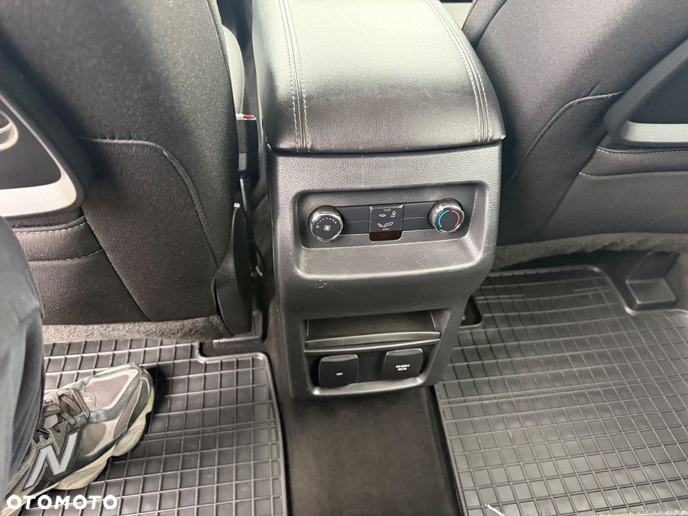 Ford Galaxy 2.0 TDCi Titanium - 21