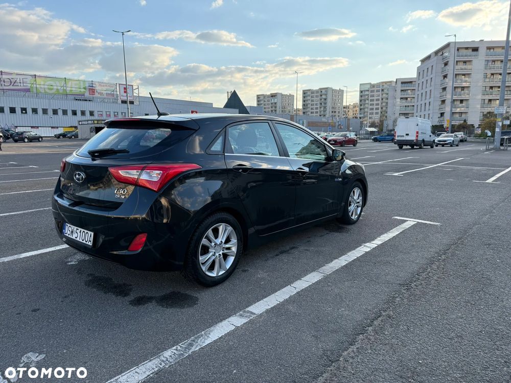 Hyundai i30 blue 1.6 CRDi Trend - 7