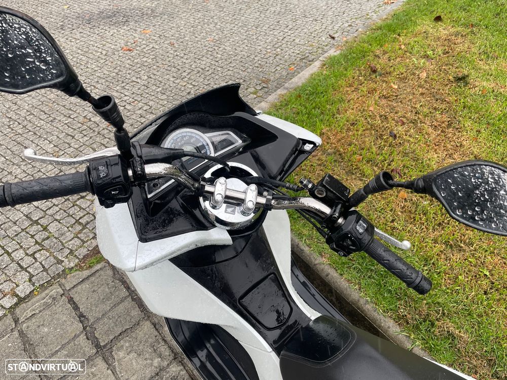 Honda PCX125 - 4