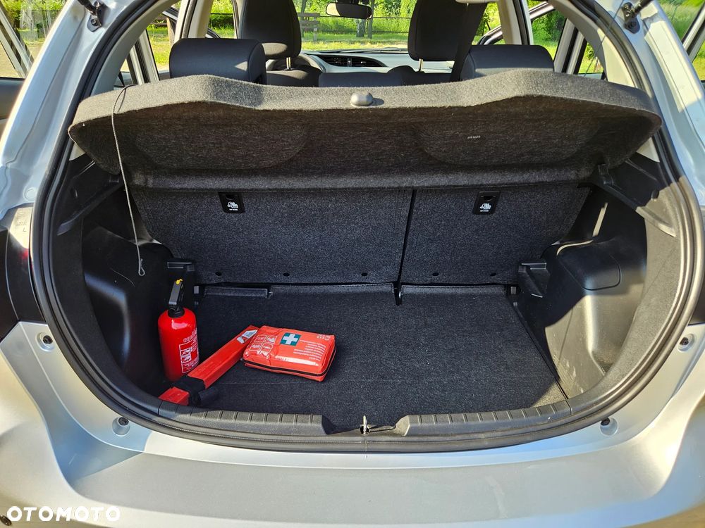 Toyota Yaris 1.0 Active EU6 - 24