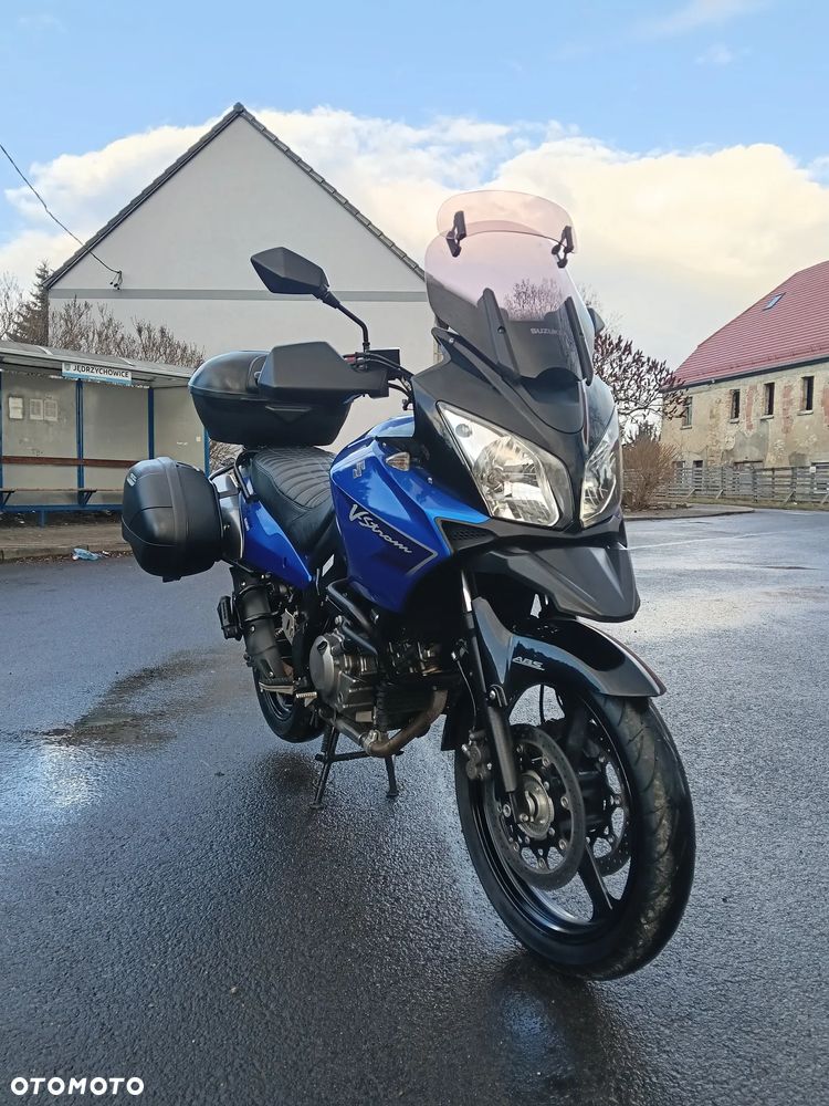 Suzuki V-STROM - 1