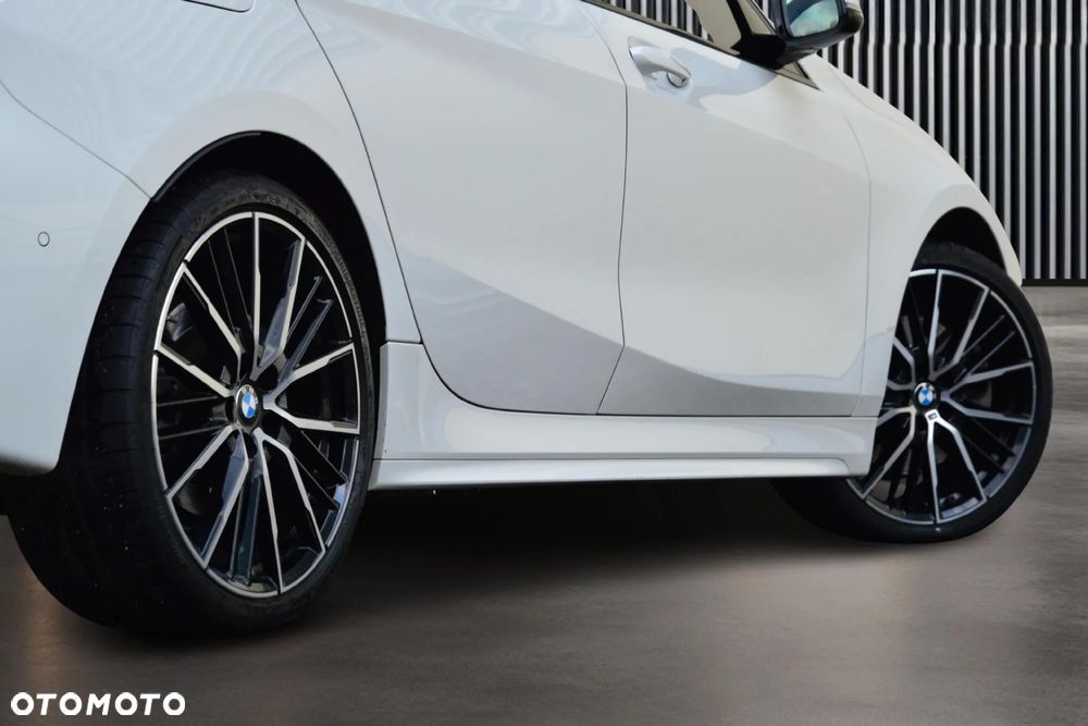 BMW Seria 1 120i M Sport - 11