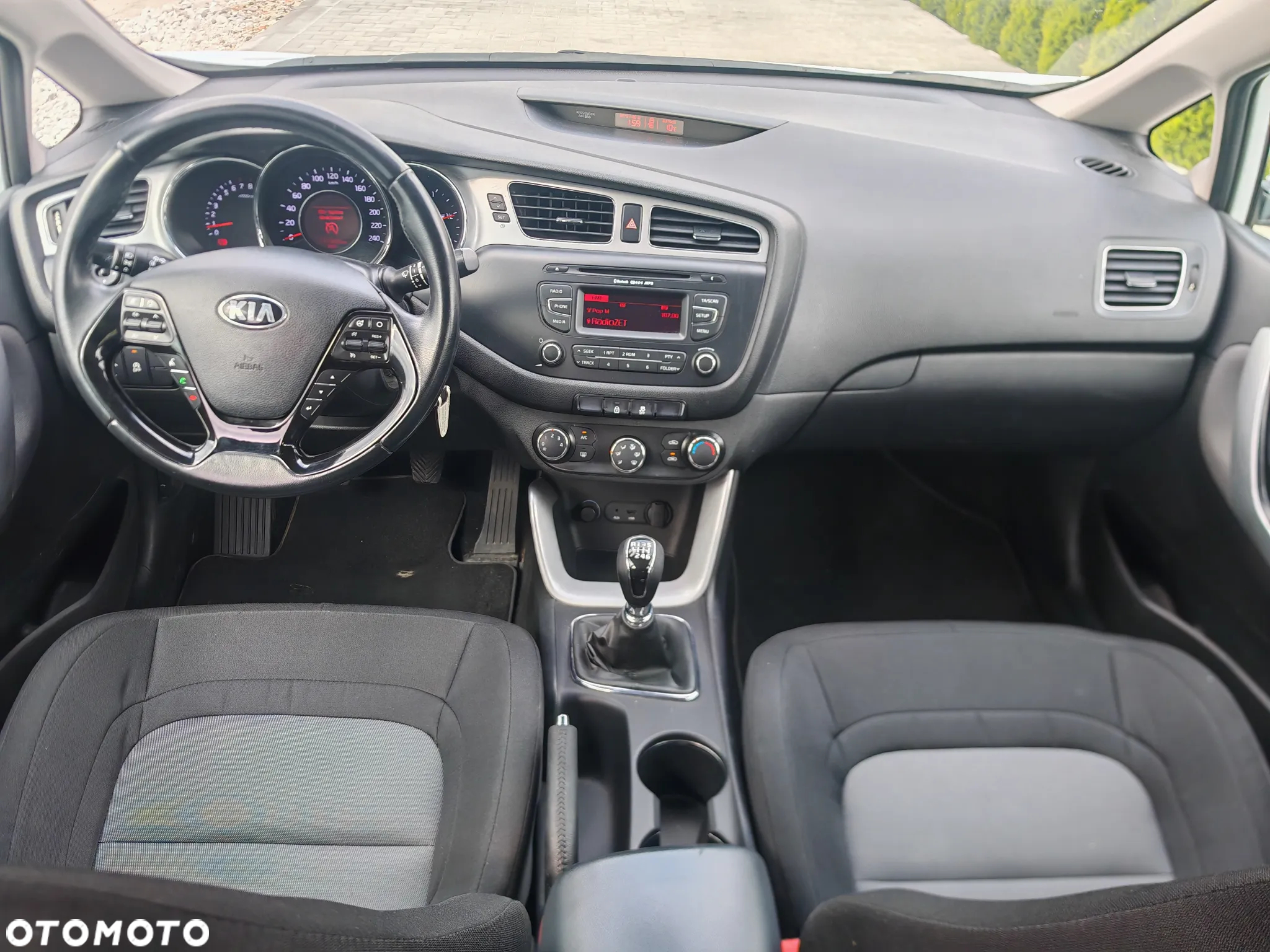 Kia Ceed 1.6 GDI SW Dream-Team Edition - 15