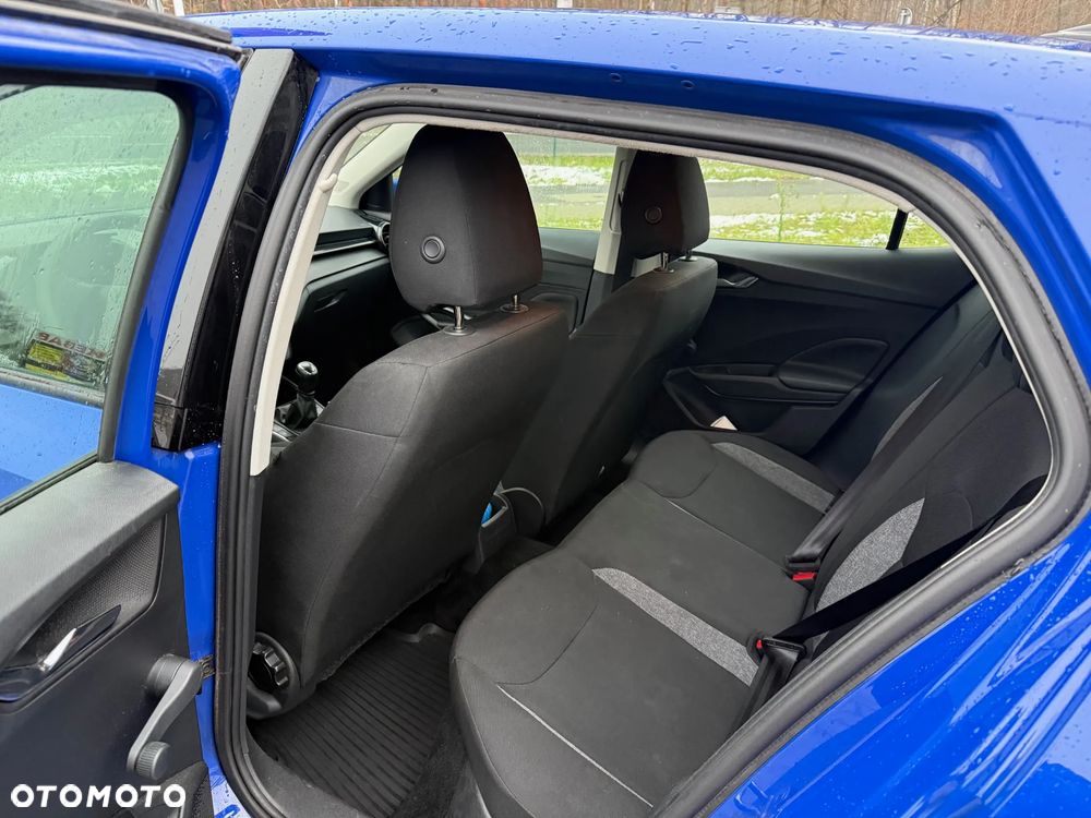 Skoda Fabia 1.0 Essence - 9