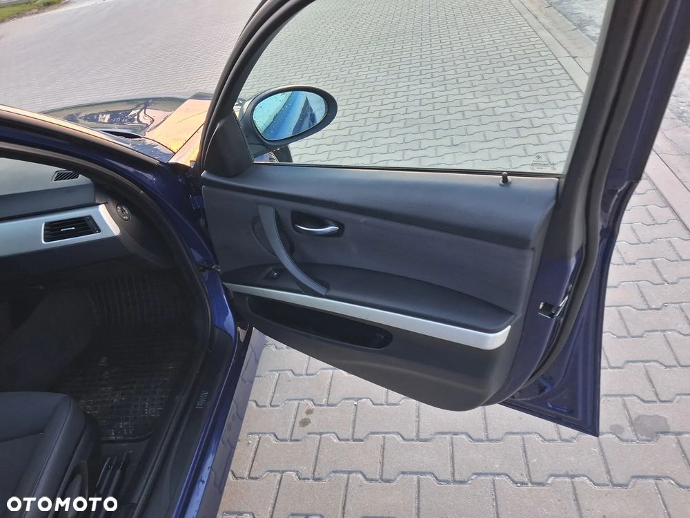 BMW Seria 3 320i - 17