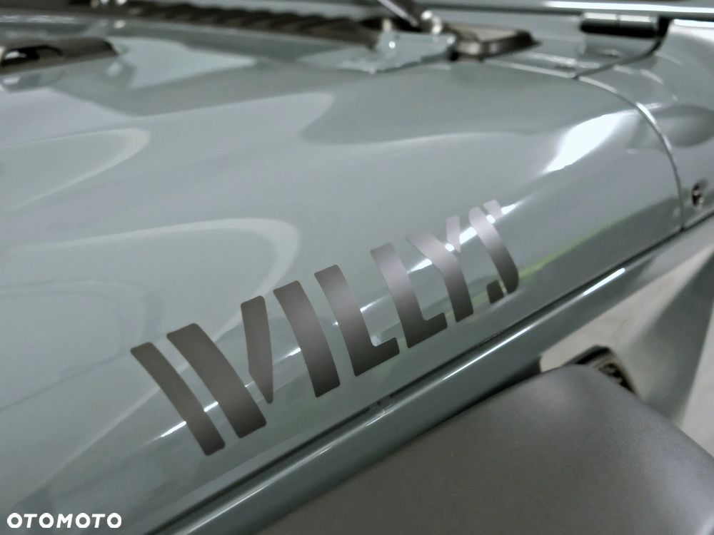 Jeep Wrangler - 13