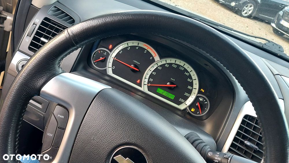 Chevrolet Captiva 2.0 d LS 5os - 22