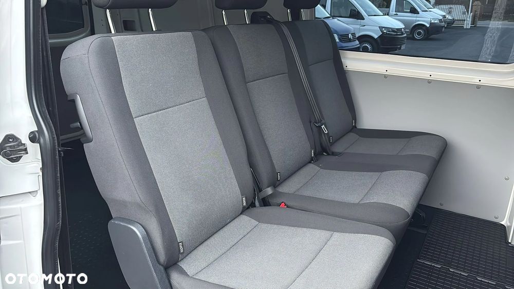 Volkswagen Transporter - 22