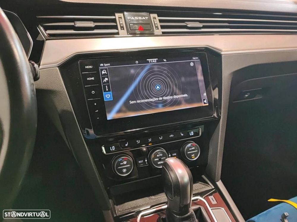 VW Passat Variant - 7