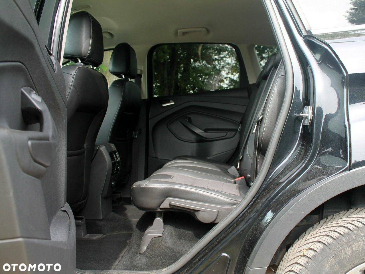 Ford Kuga - 16