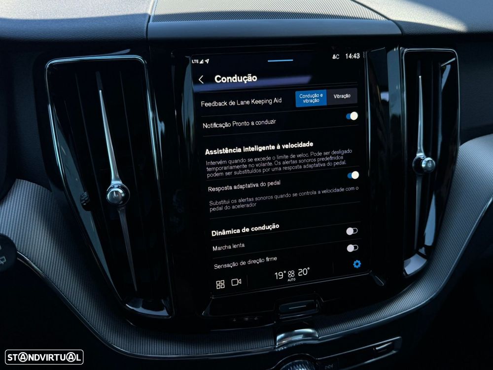 Volvo XC 60 2.0 T6 PHEV Black Edition AWD - 50