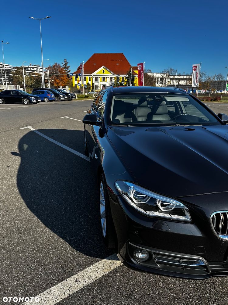 BMW Seria 5 520d Touring Luxury Line - 10