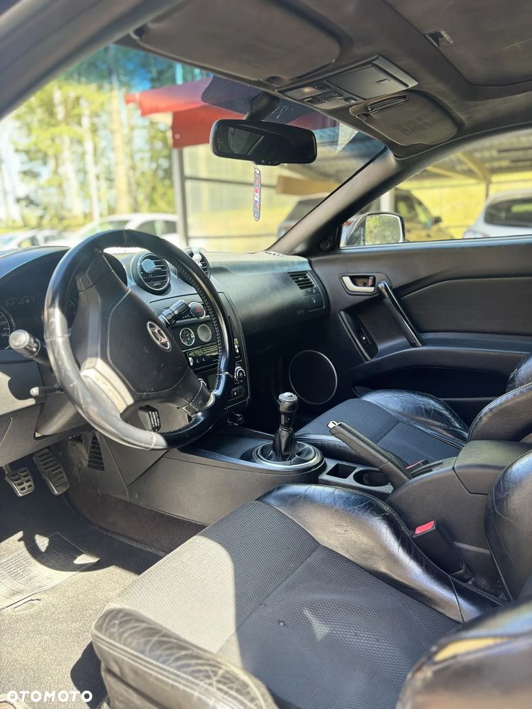 Hyundai Coupe 2.0 Middle - 17