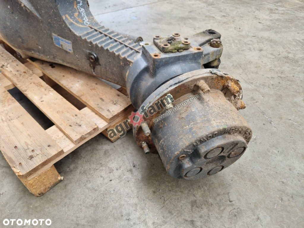 MOST PRZEDNI NEW HOLLAND, FORD 8770 - 3
