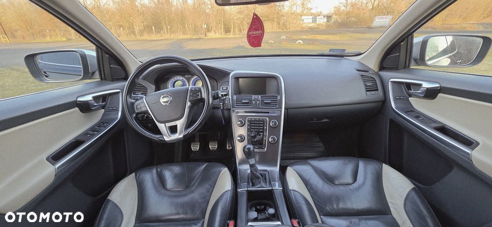Volvo XC 60 D4 RDesign - 21