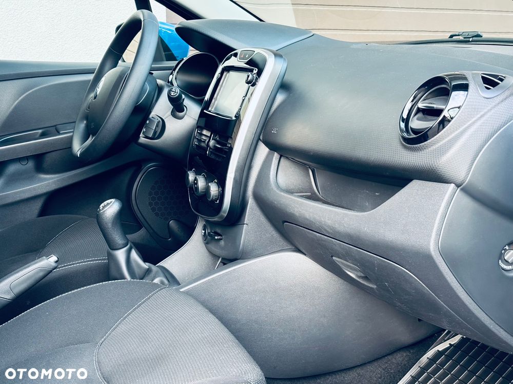 Renault Clio - 29